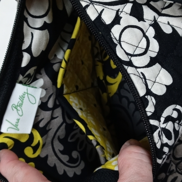Vera Bradley short handled purse - Picture 10 of 12